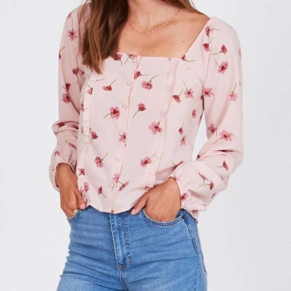 ✨AMUSE SOCIETY✨ // ROSALINA TOP - Picture 2 of 7